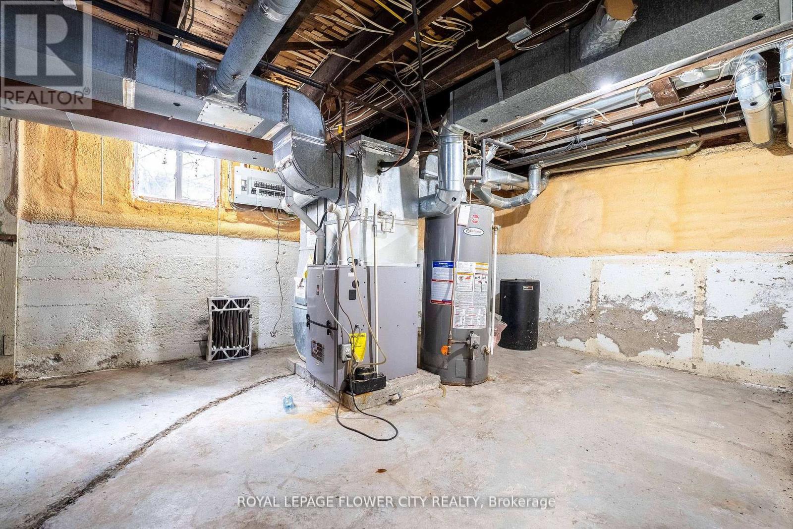 












217 EARL STREET

,
Ingersoll,




Ontario
N5C2X2

