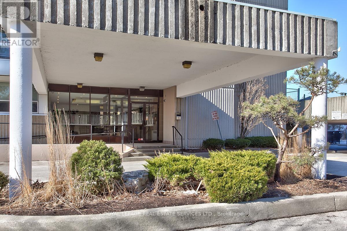 












808 - 2263 MARINE DRIVE

,
Oakville,




Ontario
L6L5K1

