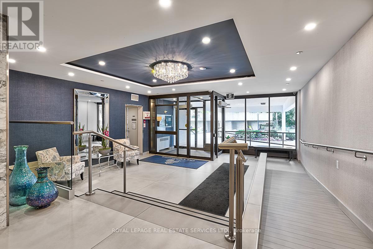 












808 - 2263 MARINE DRIVE

,
Oakville,




Ontario
L6L5K1

