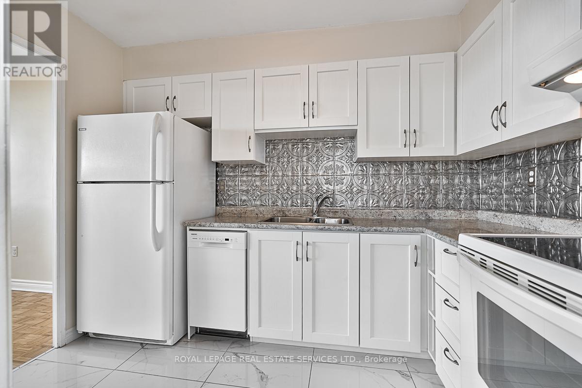 












808 - 2263 MARINE DRIVE

,
Oakville,




Ontario
L6L5K1

