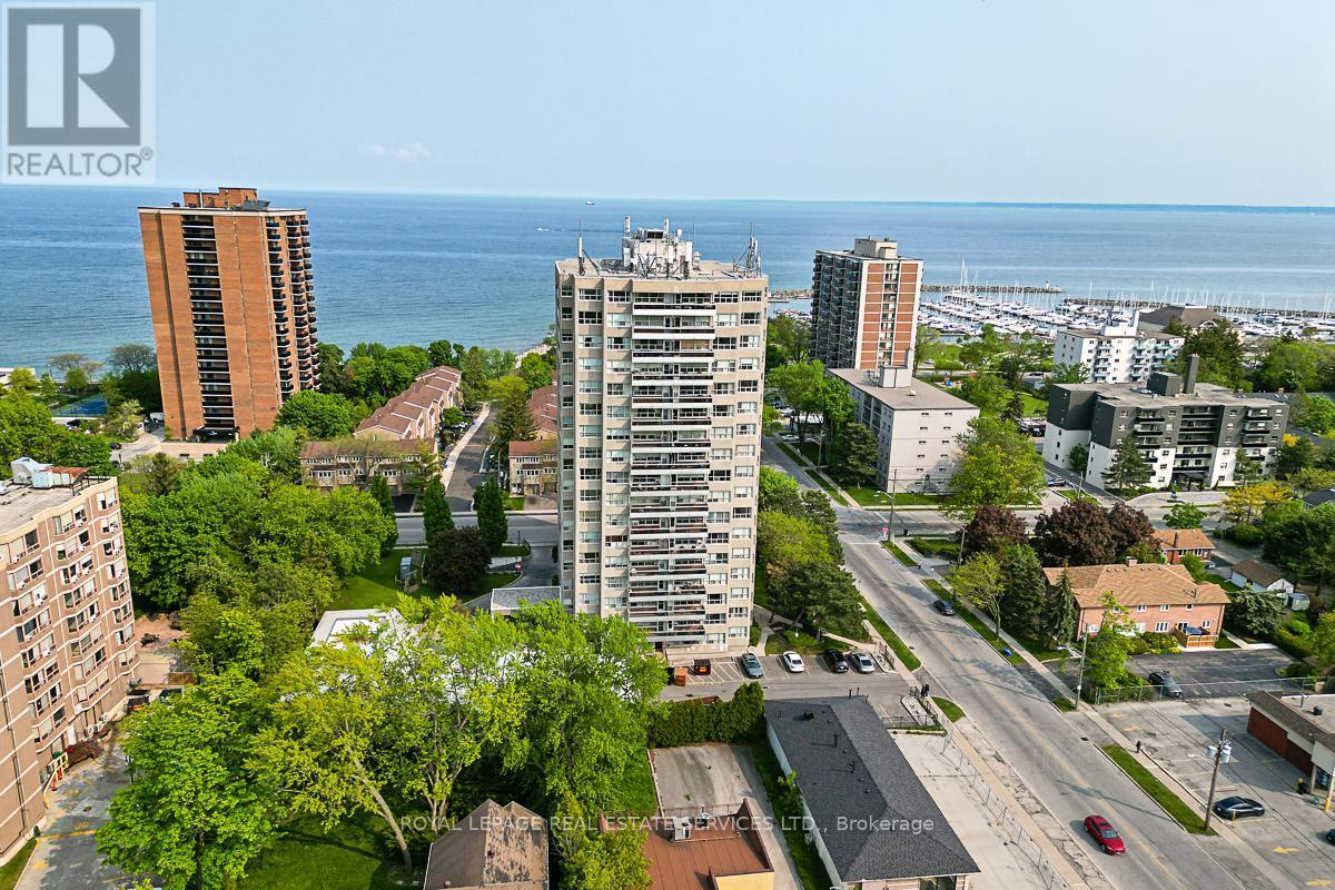 












808 - 2263 MARINE DRIVE

,
Oakville,




Ontario
L6L5K1

