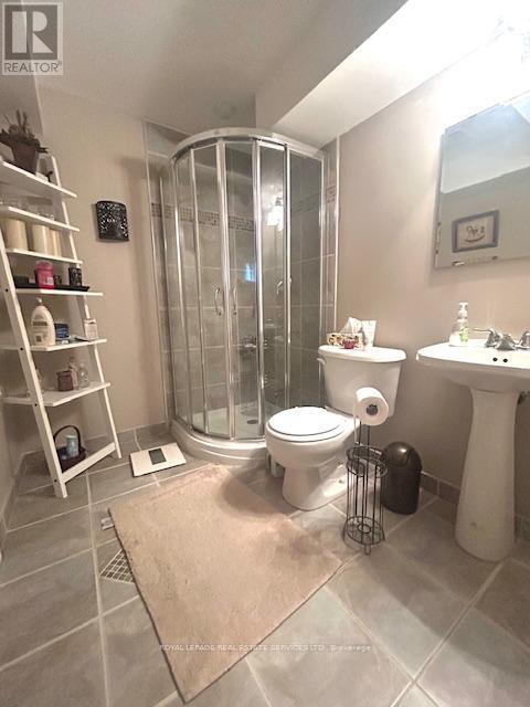 












5579 THORN LANE

,
Burlington,




Ontario
L7L6V8

