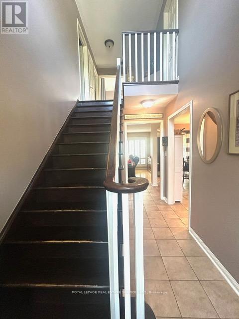 












5579 THORN LANE

,
Burlington,




Ontario
L7L6V8

