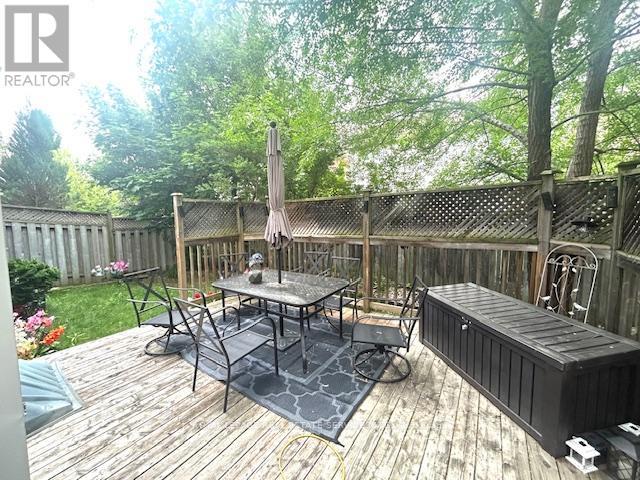 












5579 THORN LANE

,
Burlington,




Ontario
L7L6V8

