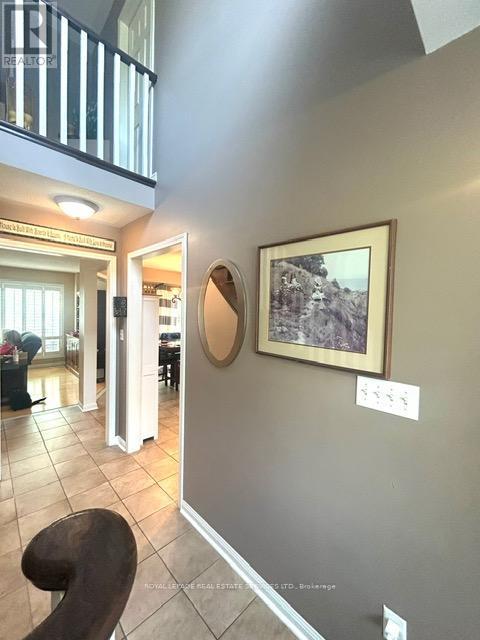 












5579 THORN LANE

,
Burlington,




Ontario
L7L6V8

