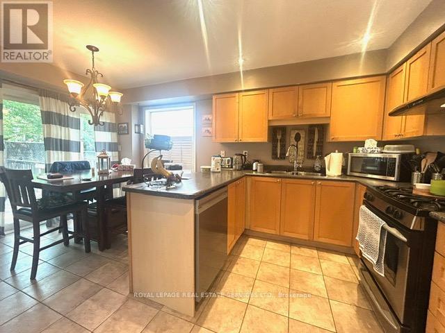 












5579 THORN LANE

,
Burlington,




Ontario
L7L6V8

