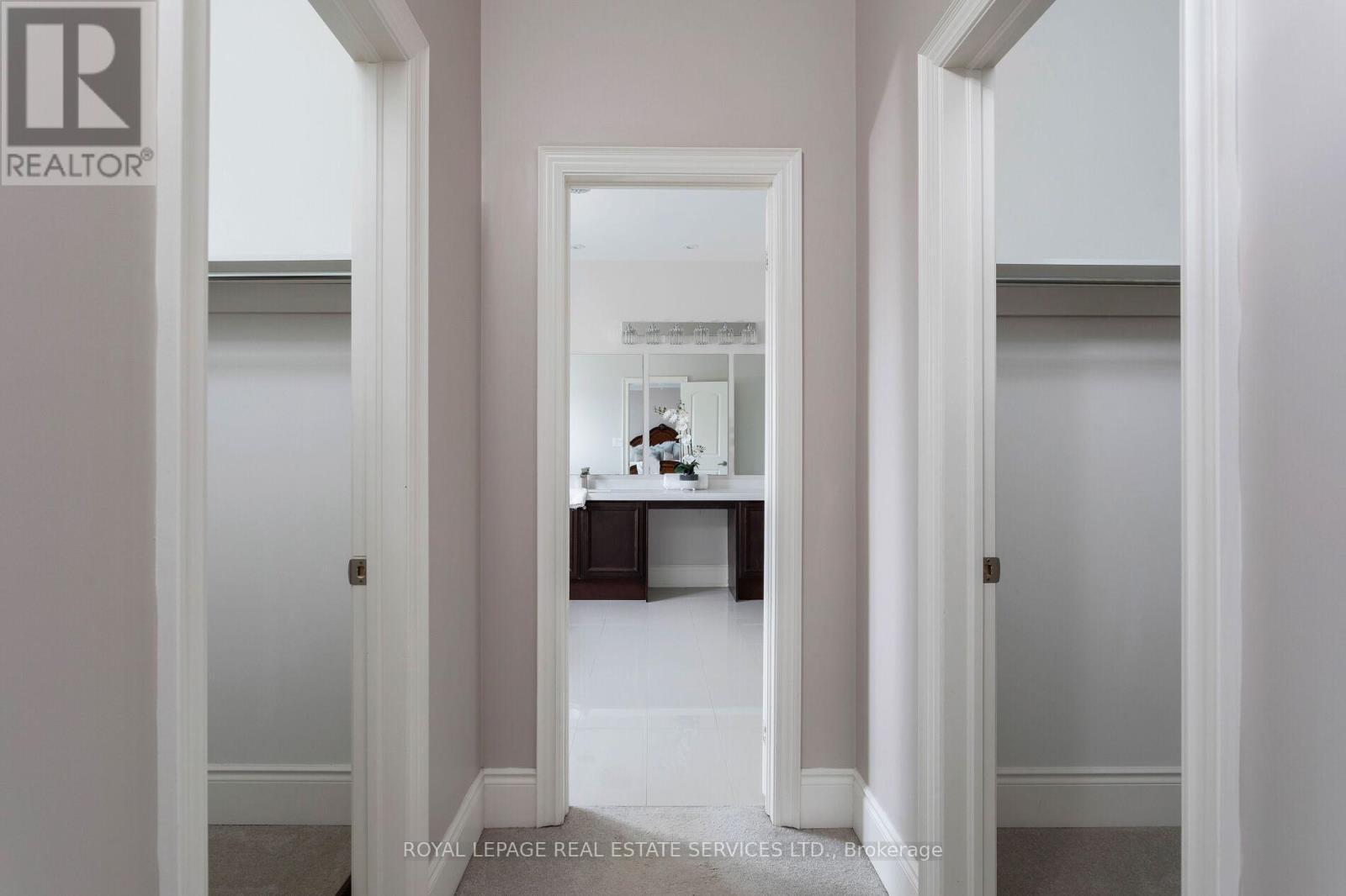 












3159 WILLIAM ROSE WAY

,
Oakville,




Ontario
L6H0T3

