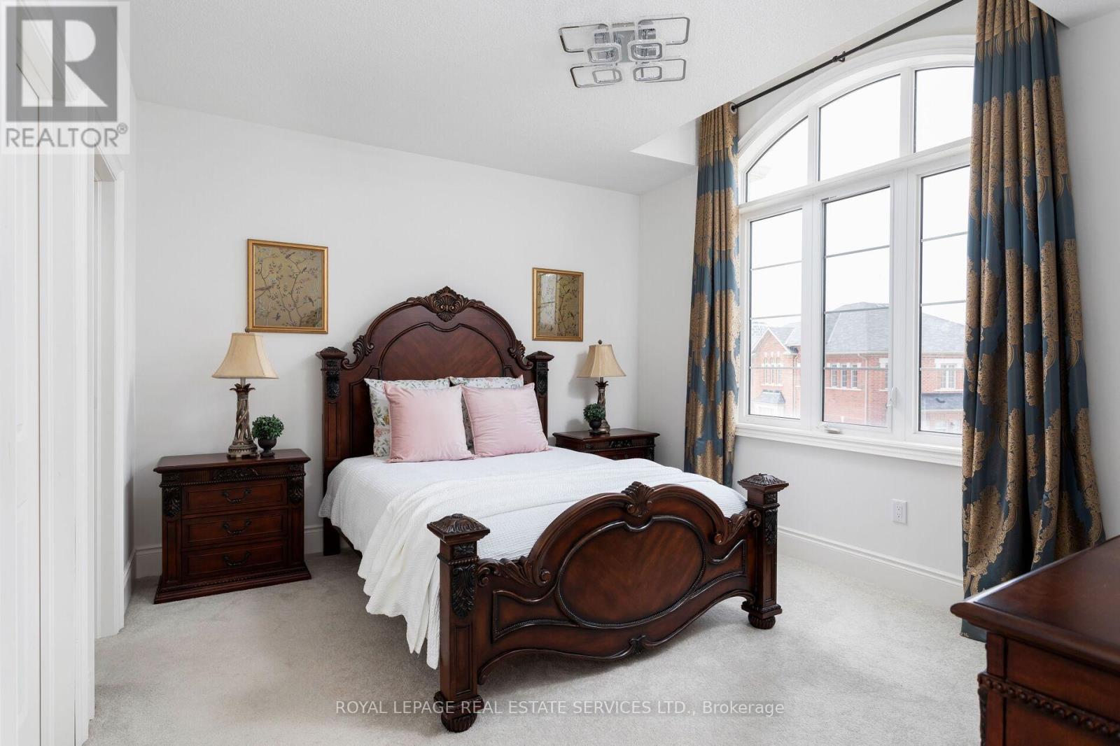 












3159 WILLIAM ROSE WAY

,
Oakville,




Ontario
L6H0T3

