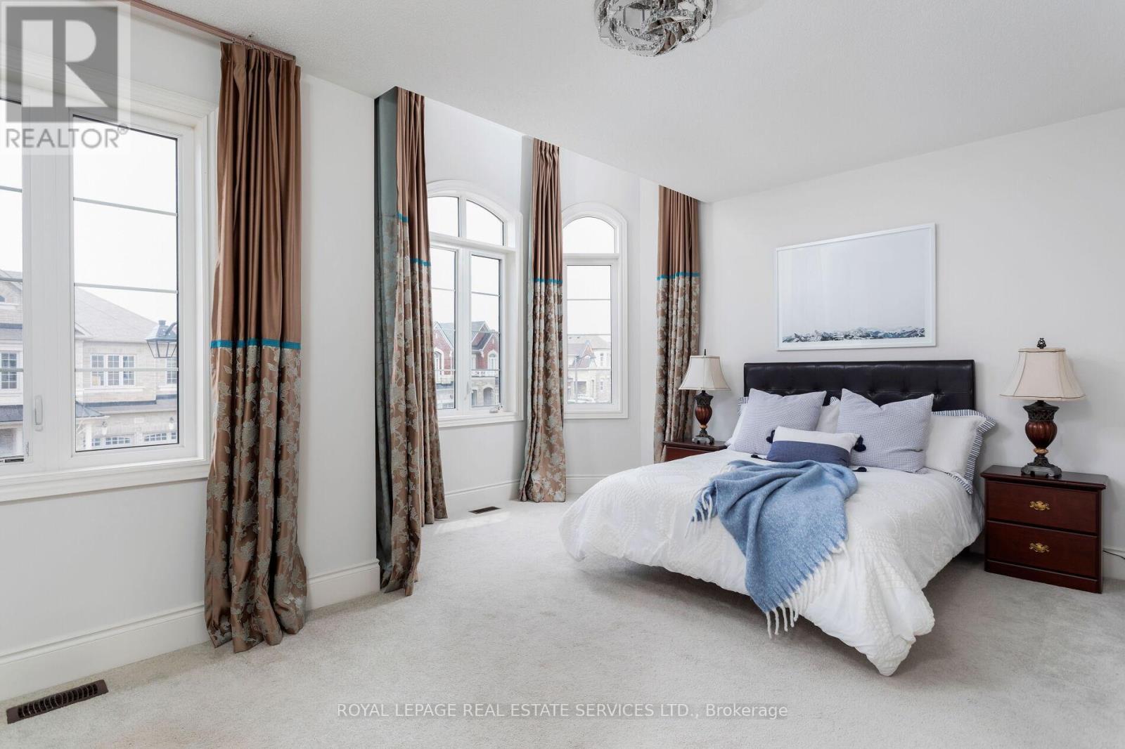 












3159 WILLIAM ROSE WAY

,
Oakville,




Ontario
L6H0T3

