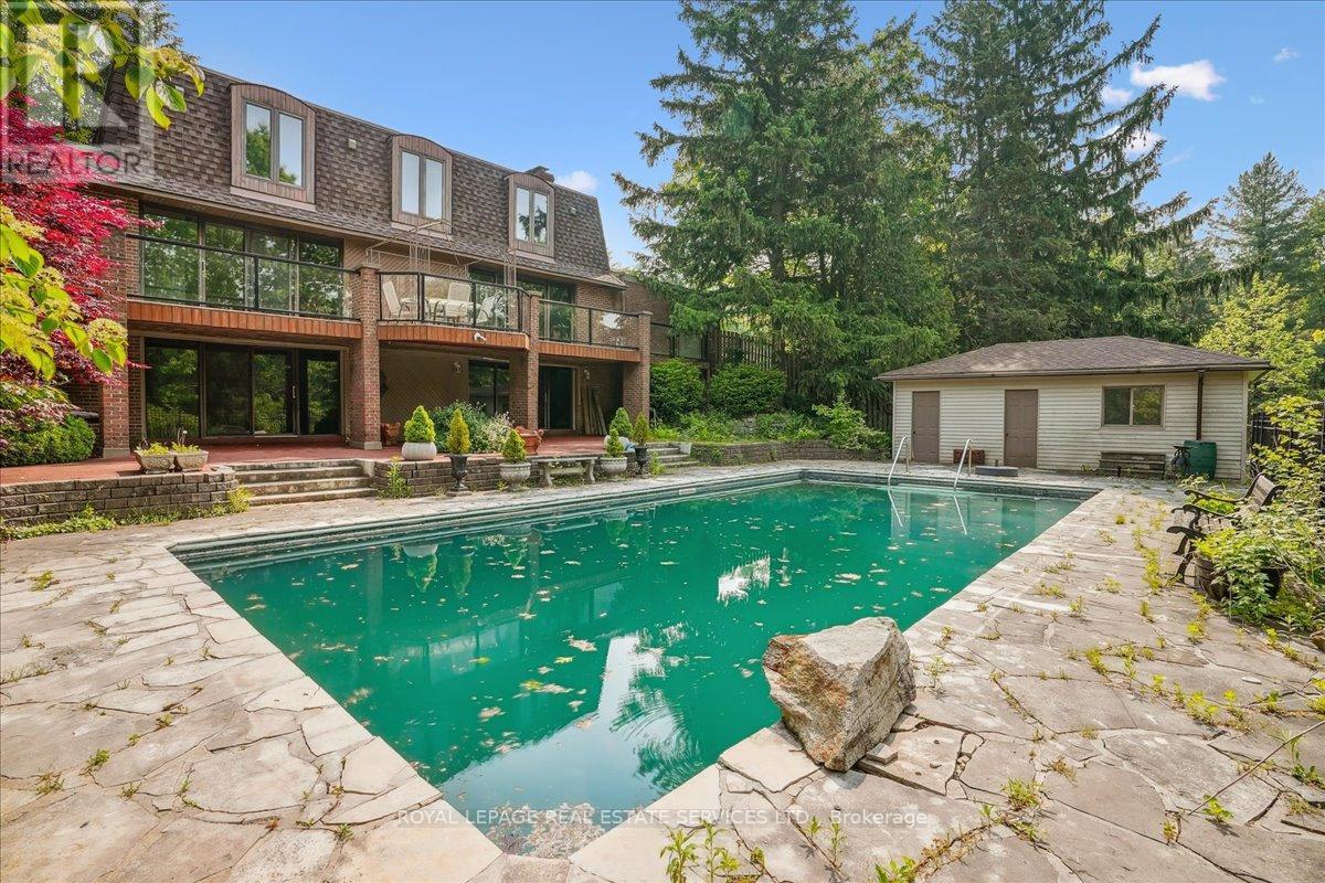 












2145 BLESSINGTON STREET

,
Burlington,




Ontario
L7P0J7

