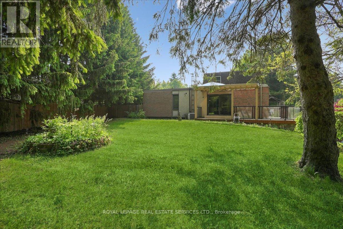 












2145 BLESSINGTON STREET

,
Burlington,




Ontario
L7P0J7

