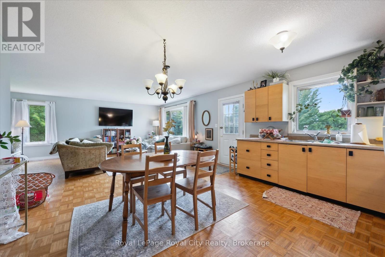 












7197 WELLINGTON 21 ROAD

,
Centre Wellington,




Ontario
N0B1B0

