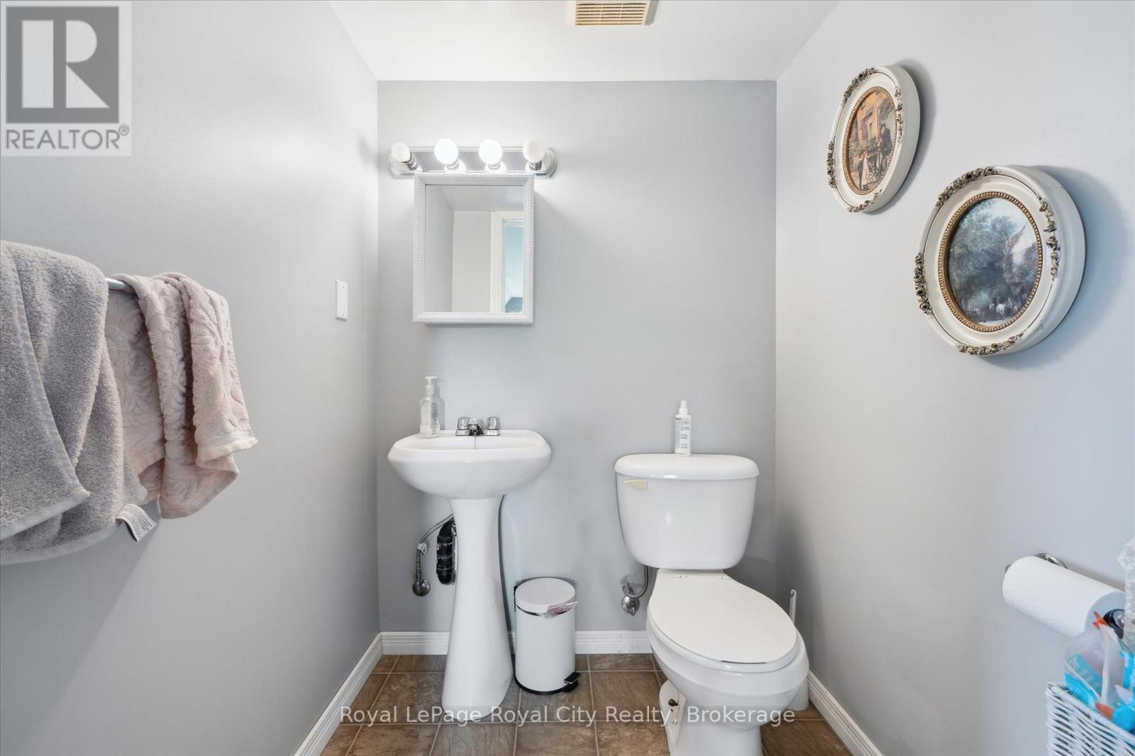 












7197 WELLINGTON 21 ROAD

,
Centre Wellington,




Ontario
N0B1B0

