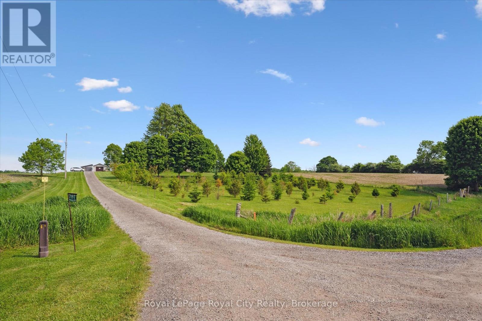 












7197 WELLINGTON 21 ROAD

,
Centre Wellington,




Ontario
N0B1B0


