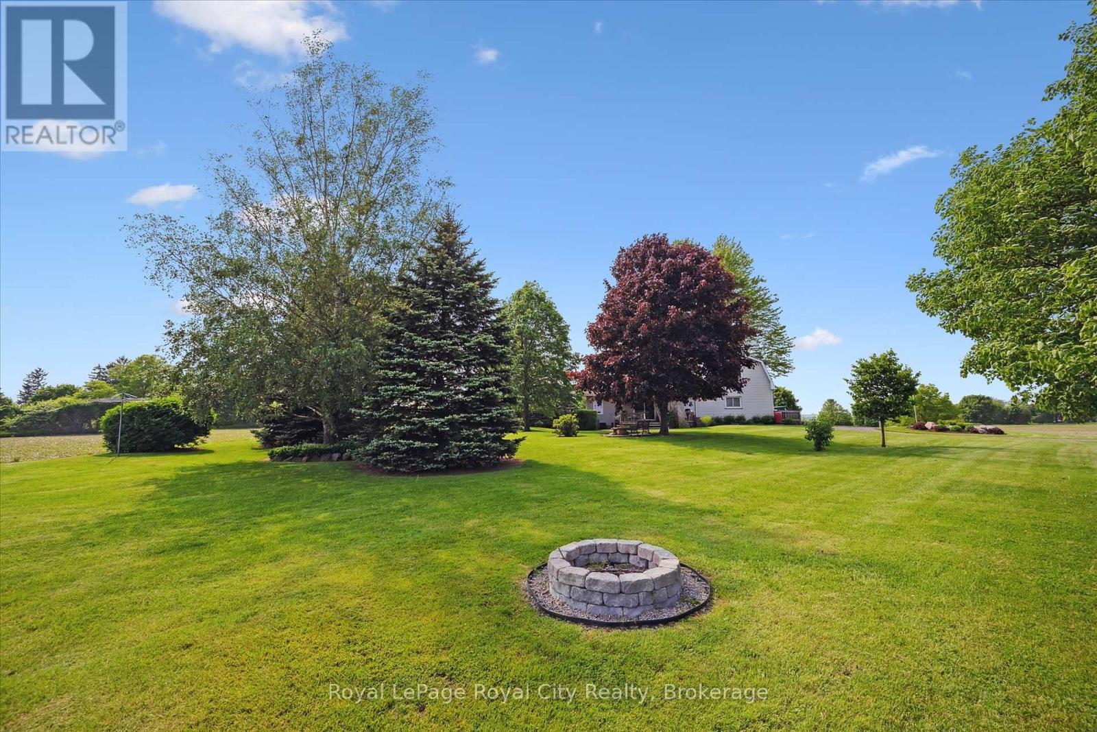 












7197 WELLINGTON 21 ROAD

,
Centre Wellington,




Ontario
N0B1B0

