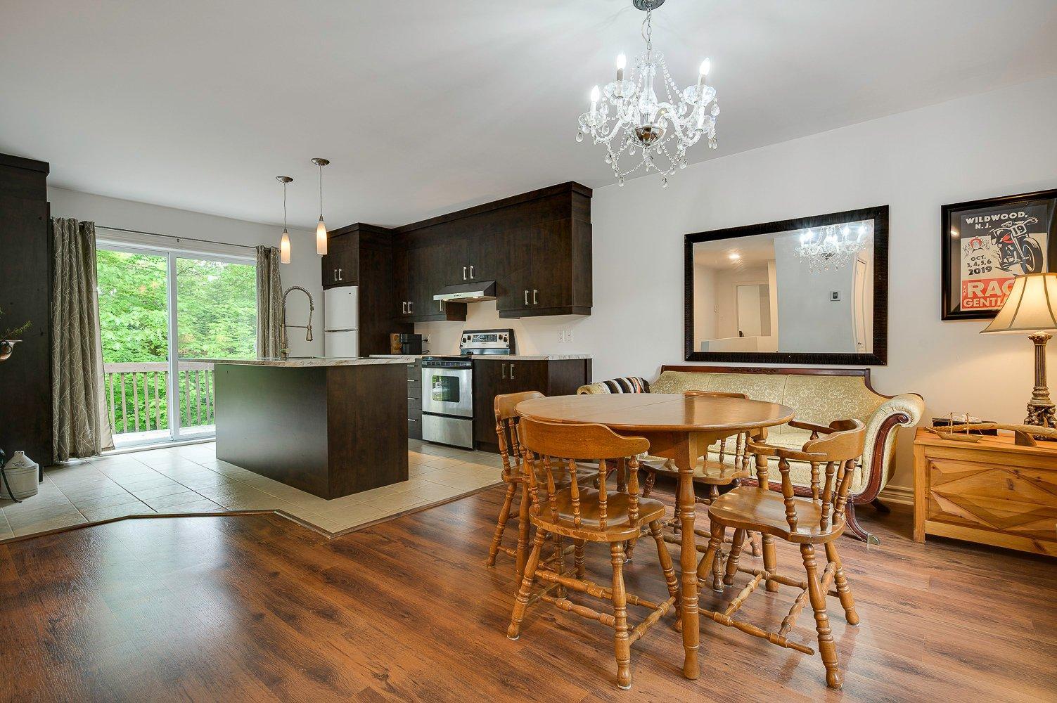 









108


Rue du Daphné

,
Sainte-Sophie,




QC
J5J0H5

