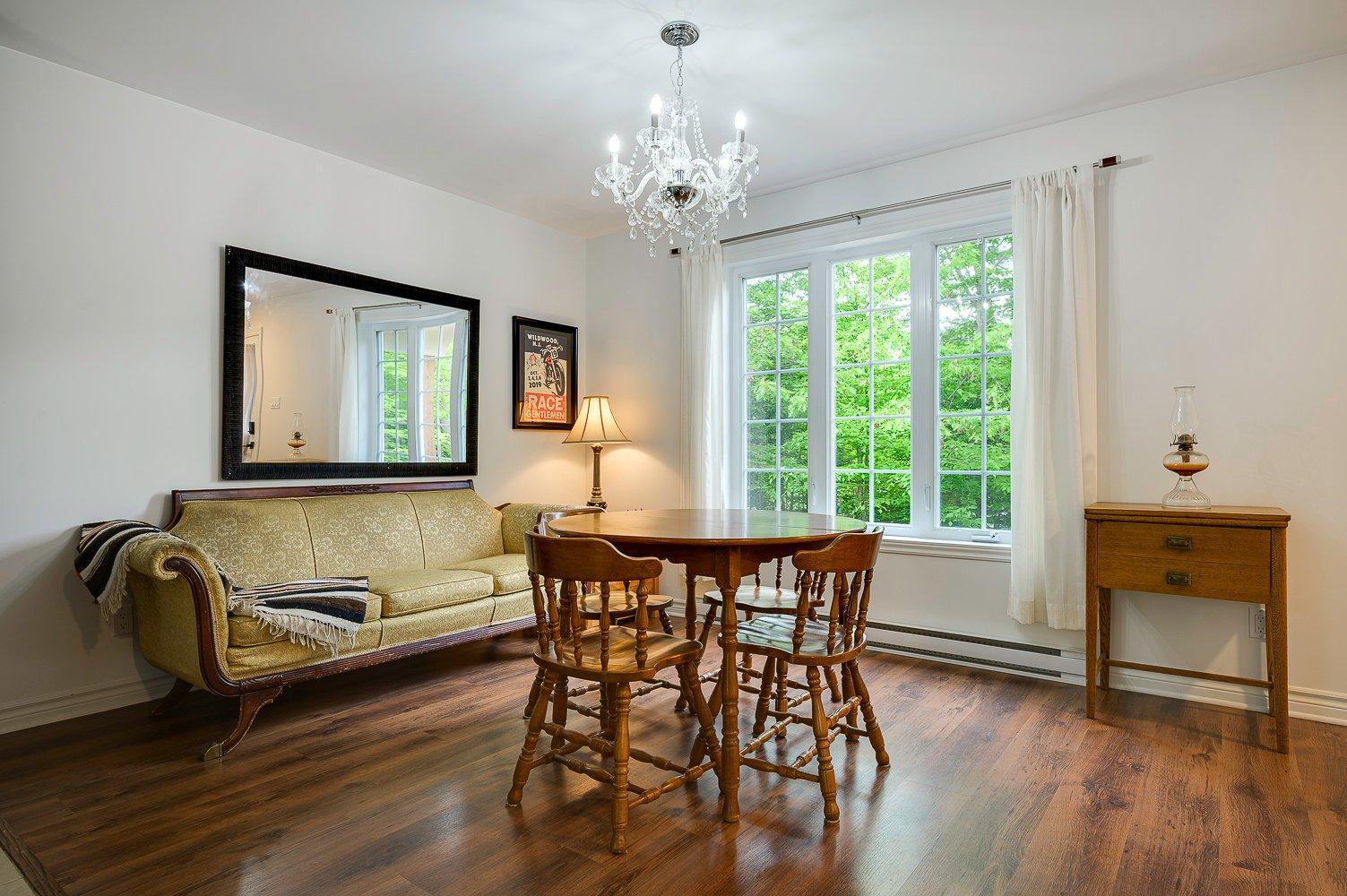 









108


Rue du Daphné

,
Sainte-Sophie,




QC
J5J0H5

