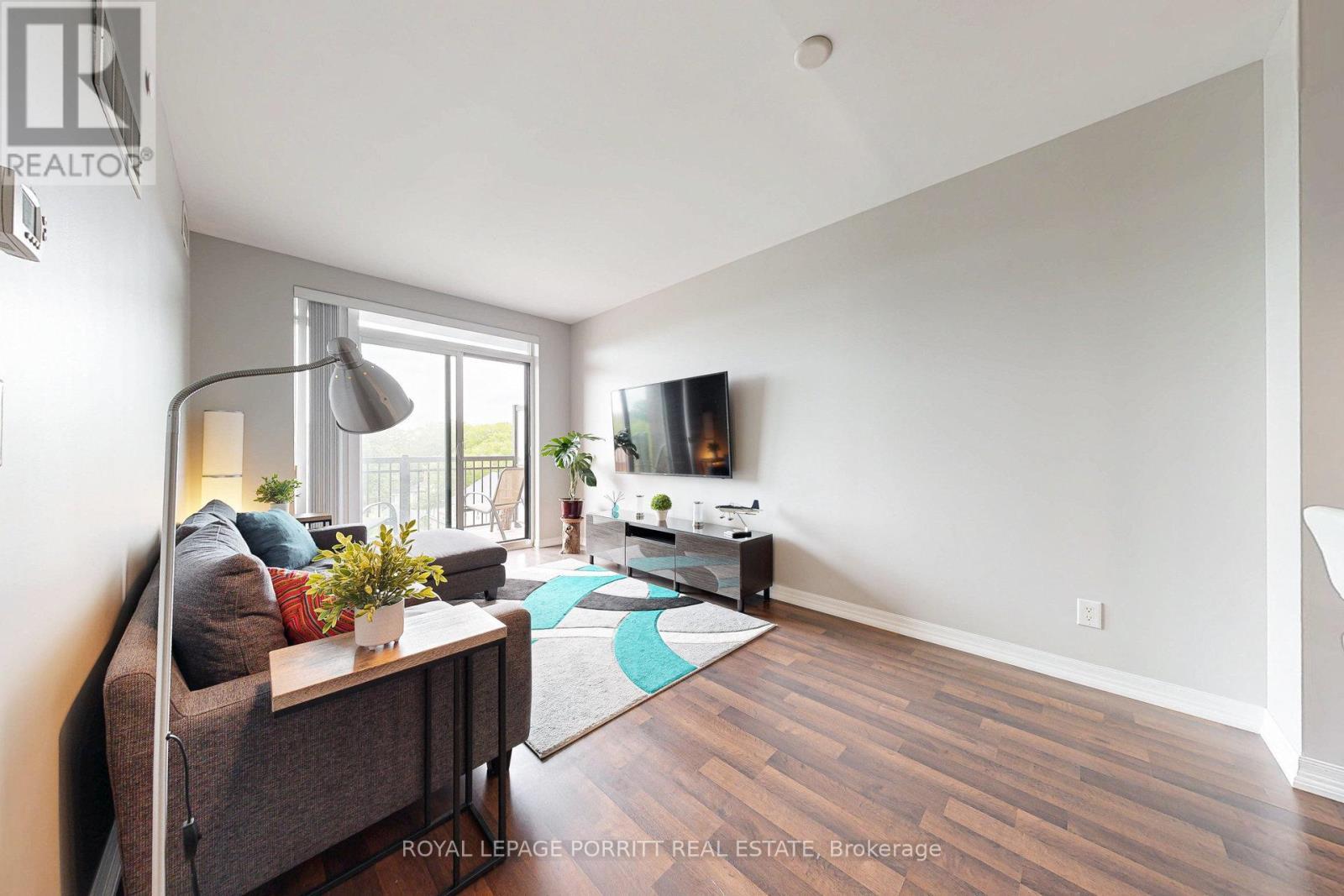 












404 - 3563 LAKE SHORE BOULEVARD W

,
Toronto,




Ontario
M8W0A3

