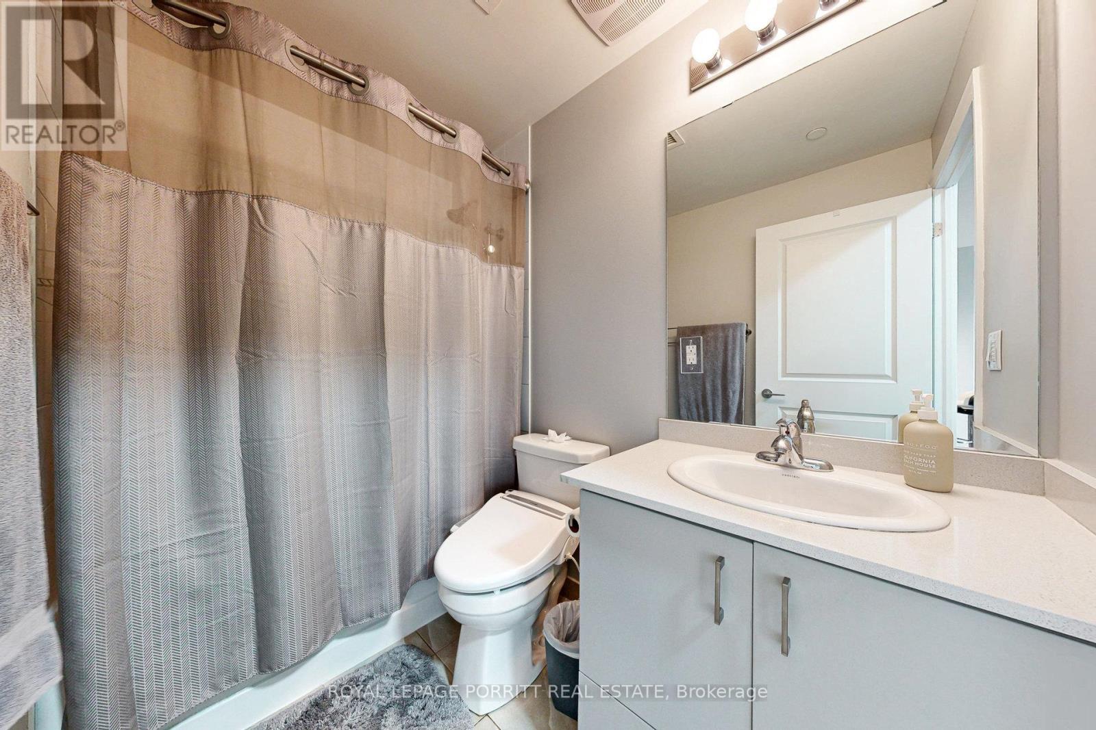 












404 - 3563 LAKE SHORE BOULEVARD W

,
Toronto,




Ontario
M8W0A3

