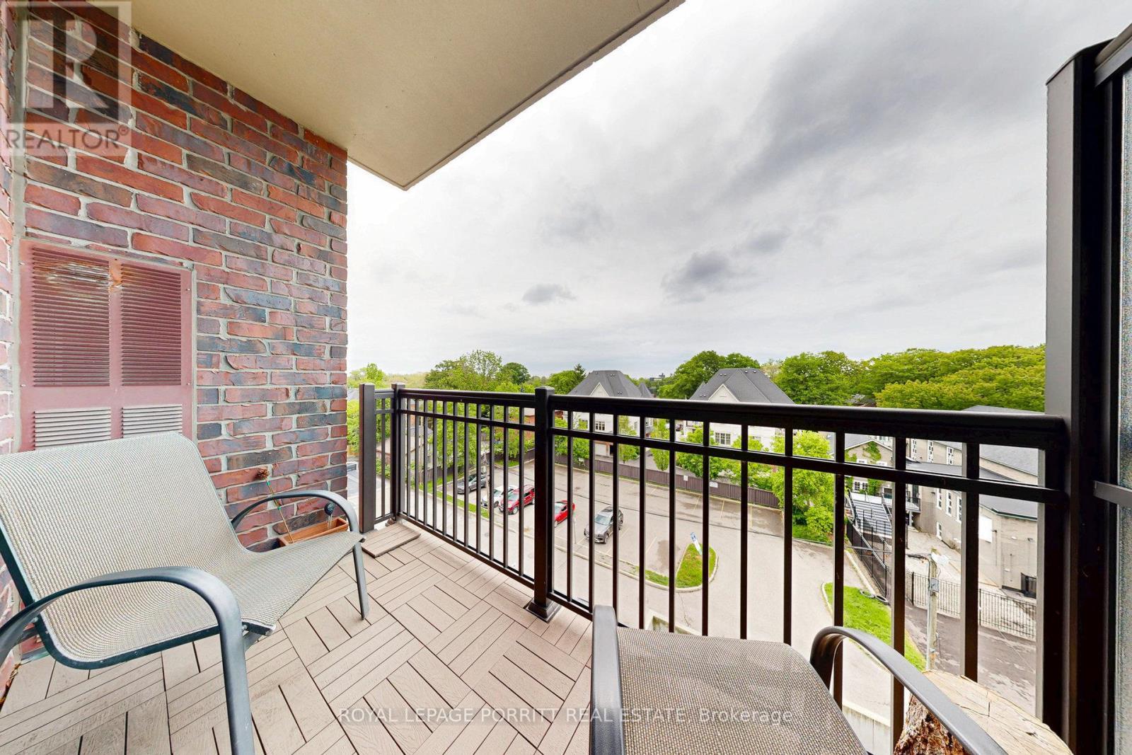 












404 - 3563 LAKE SHORE BOULEVARD W

,
Toronto,




Ontario
M8W0A3

