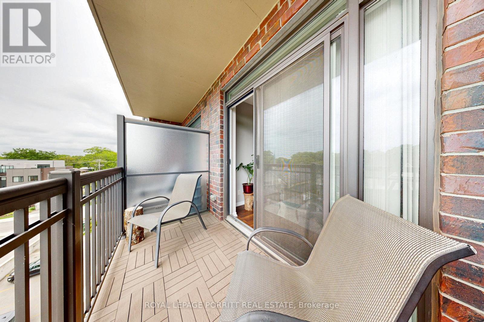 












404 - 3563 LAKE SHORE BOULEVARD W

,
Toronto,




Ontario
M8W0A3

