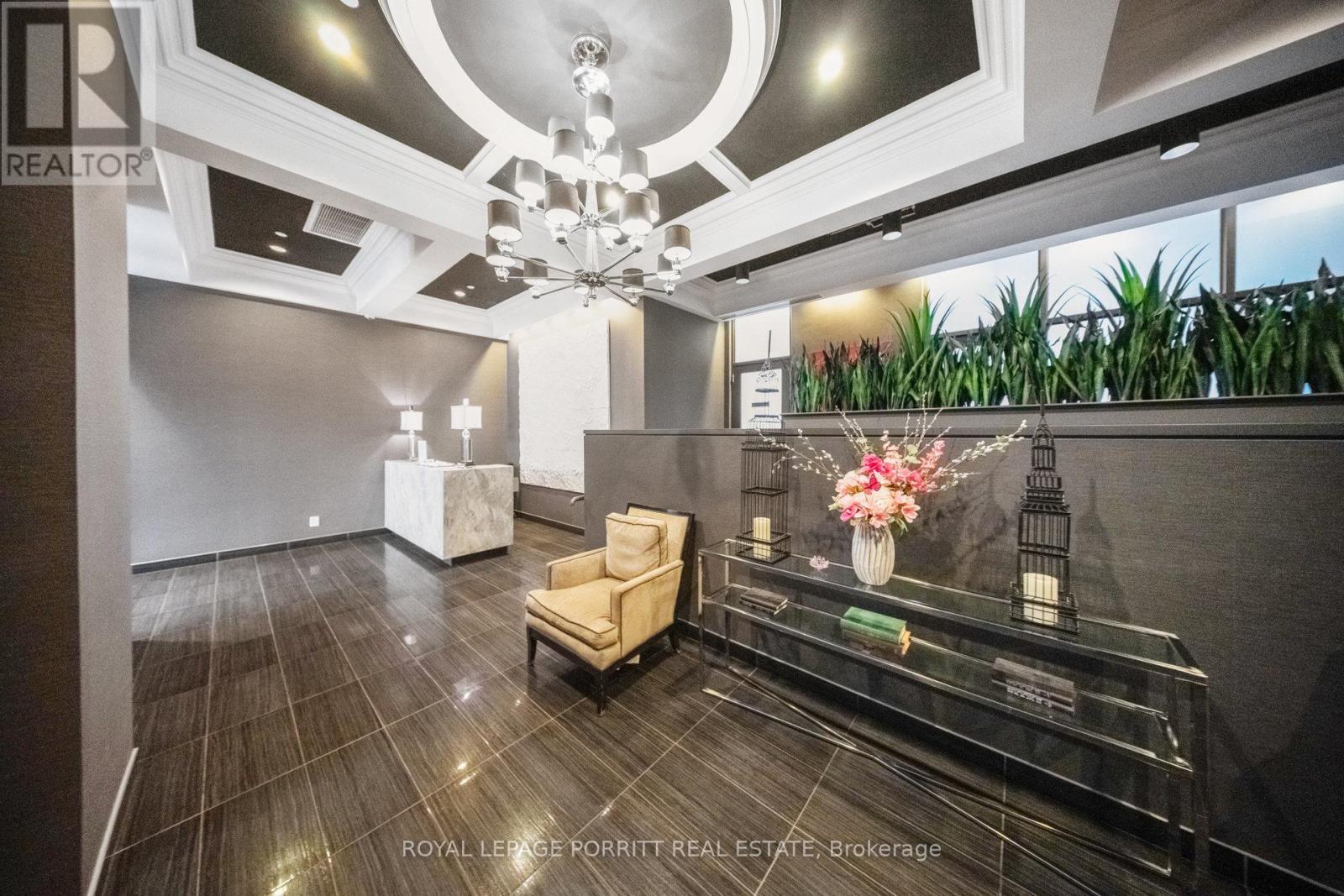 












404 - 3563 LAKE SHORE BOULEVARD W

,
Toronto,




Ontario
M8W0A3

