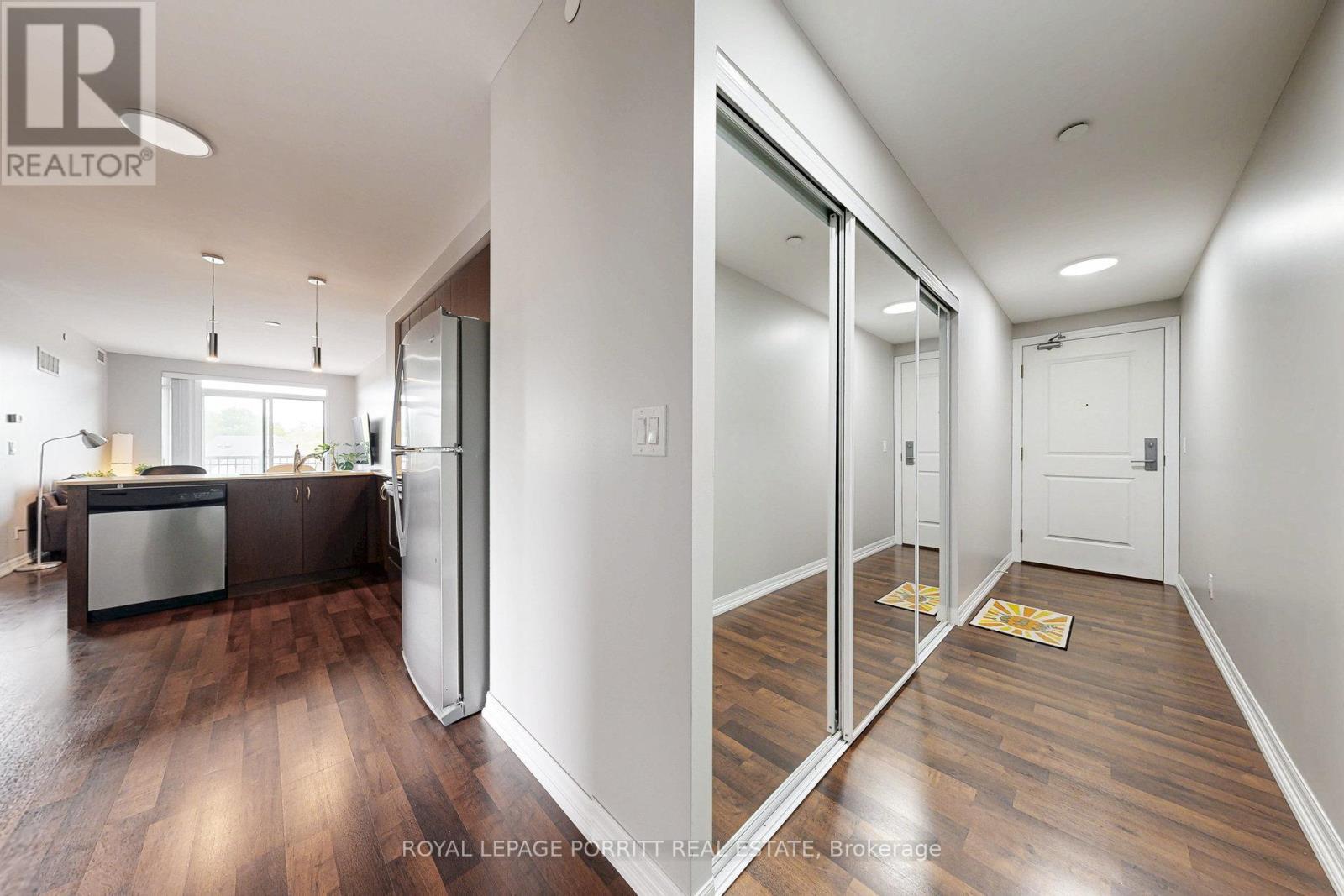 












404 - 3563 LAKE SHORE BOULEVARD W

,
Toronto,




Ontario
M8W0A3

