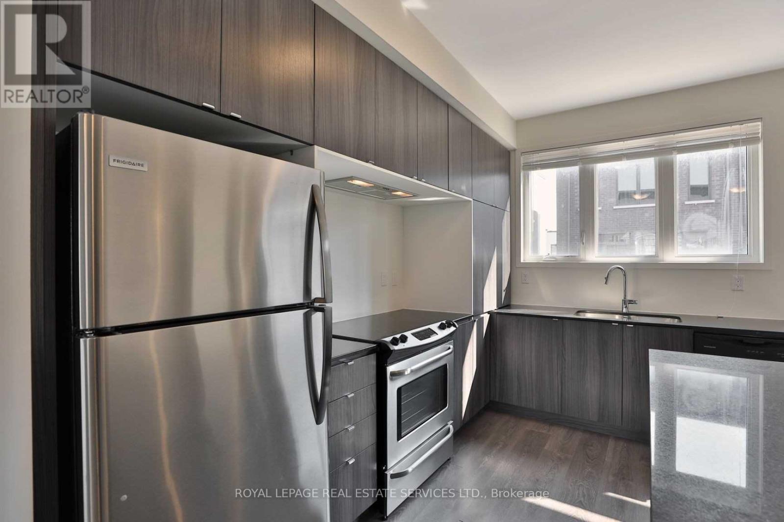 












3139 ERNEST APPELBE BOULEVARD

,
Oakville,




Ontario
L6H0N8

