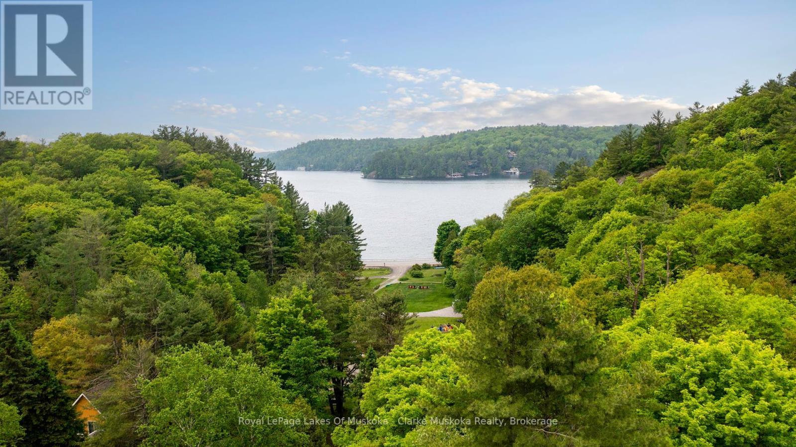 












12 - 3998 HWY 141

,
Muskoka Lakes (Watt),




Ontario
P0C1J0

