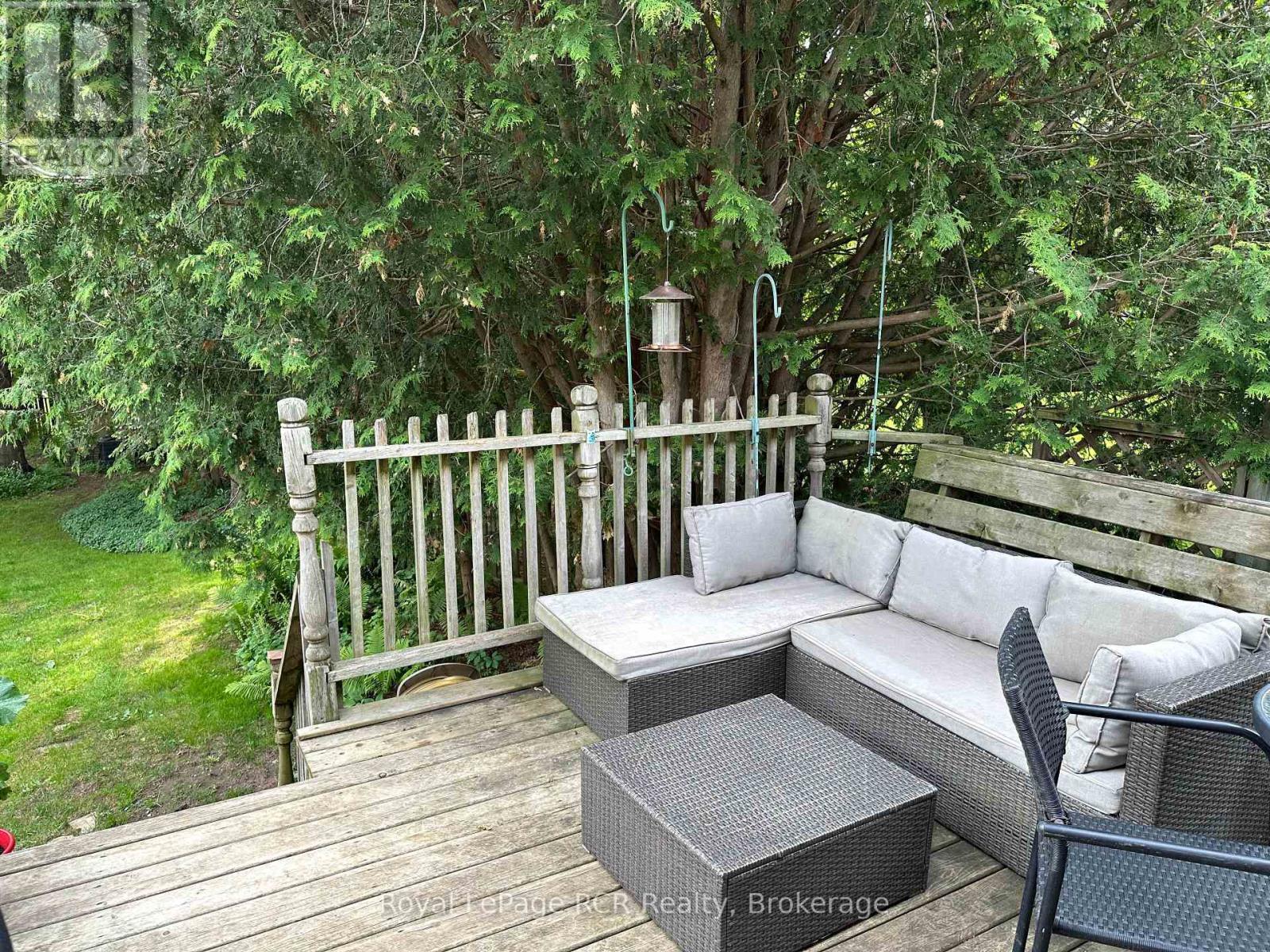 












357 10TH AVENUE

,
Hanover,




Ontario
N4N2N4

