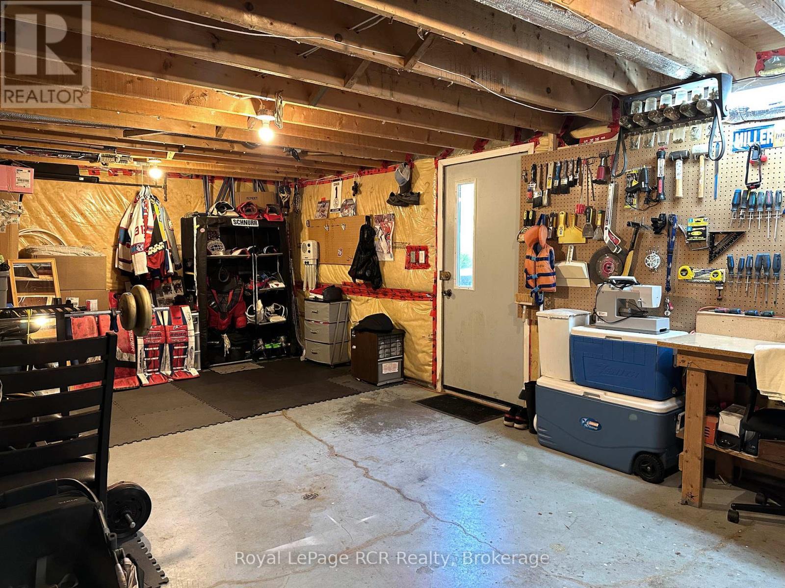 












357 10TH AVENUE

,
Hanover,




Ontario
N4N2N4

