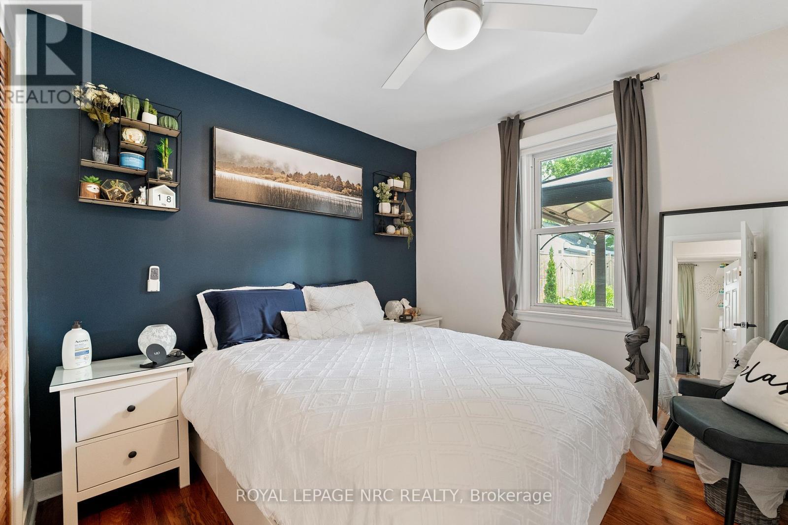 












19 VERA STREET

,
St. Catharines,




Ontario
L2S1C3


