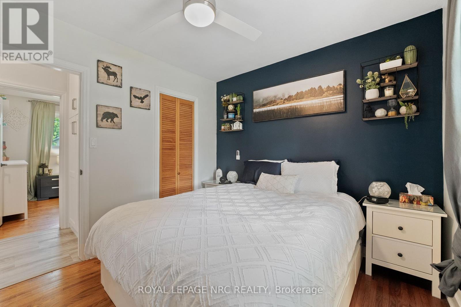 












19 VERA STREET

,
St. Catharines,




Ontario
L2S1C3

