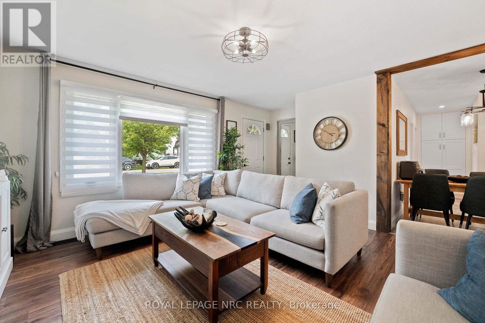 












19 VERA STREET

,
St. Catharines,




Ontario
L2S1C3

