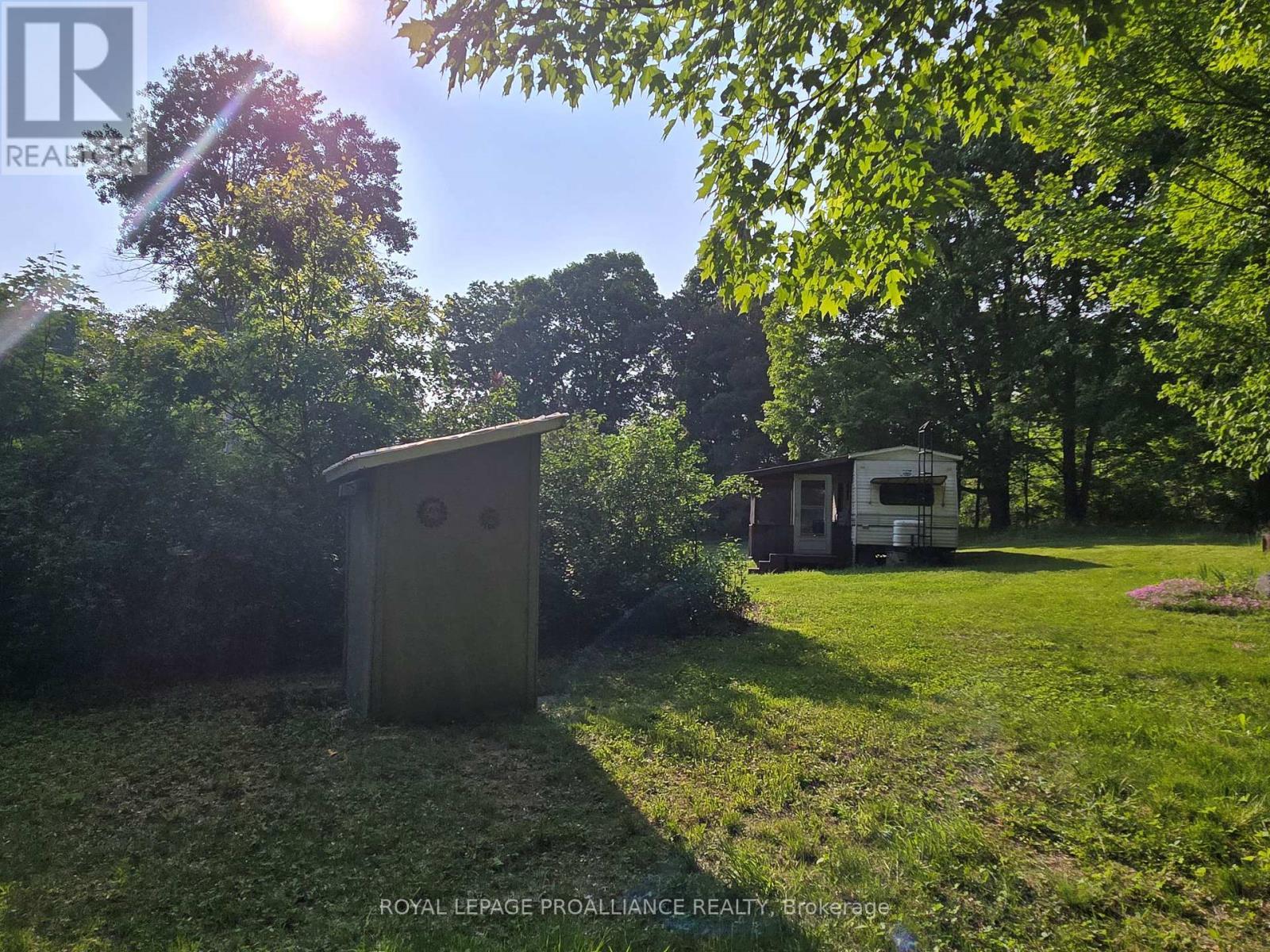 












2476 HENDERSON ROAD

,
Central Frontenac (Frontenac Centre),







Ontario
K0H1B0


