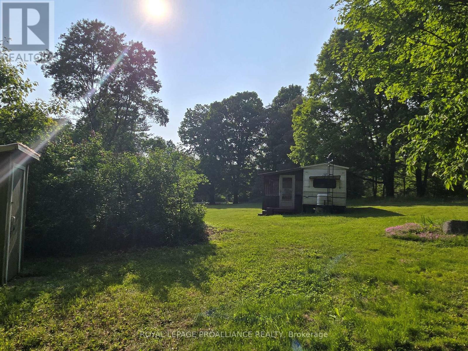












2476 HENDERSON ROAD

,
Central Frontenac (Frontenac Centre),







Ontario
K0H1B0

