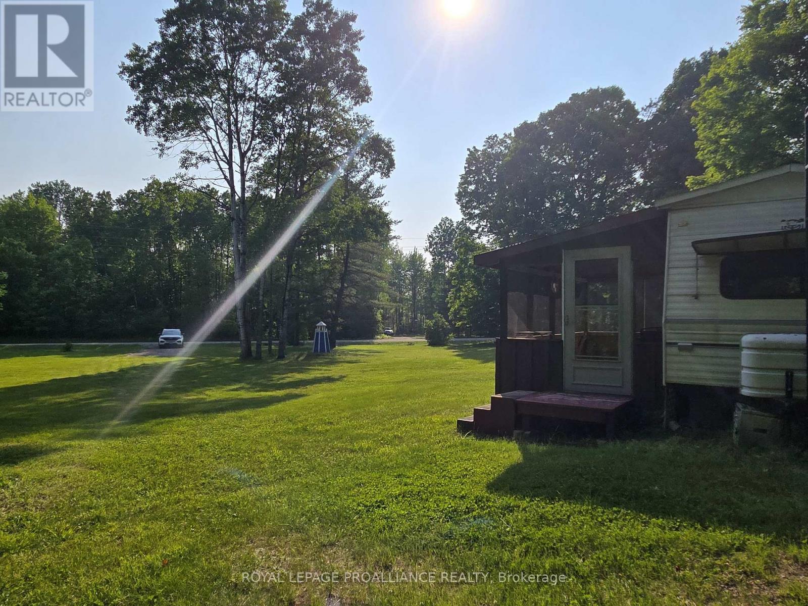 












2476 HENDERSON ROAD

,
Central Frontenac (Frontenac Centre),







Ontario
K0H1B0

