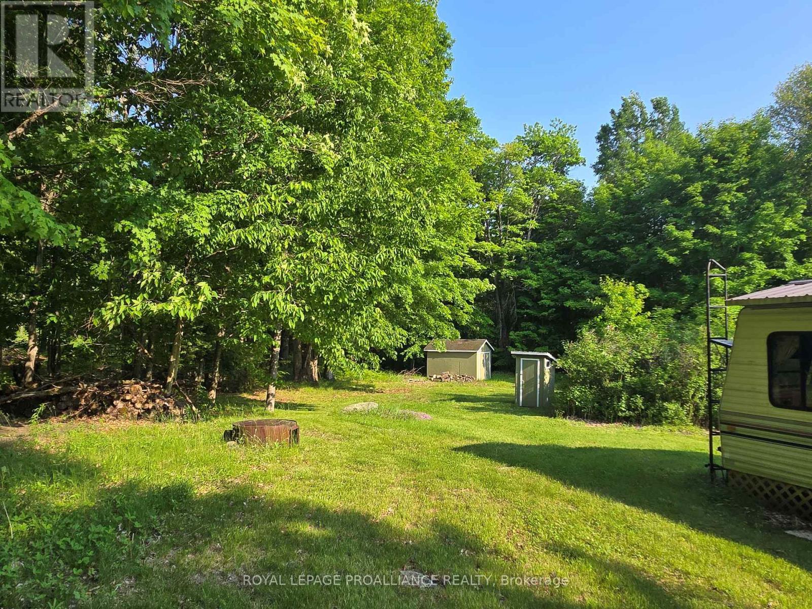 












2476 HENDERSON ROAD

,
Central Frontenac (Frontenac Centre),







Ontario
K0H1B0

