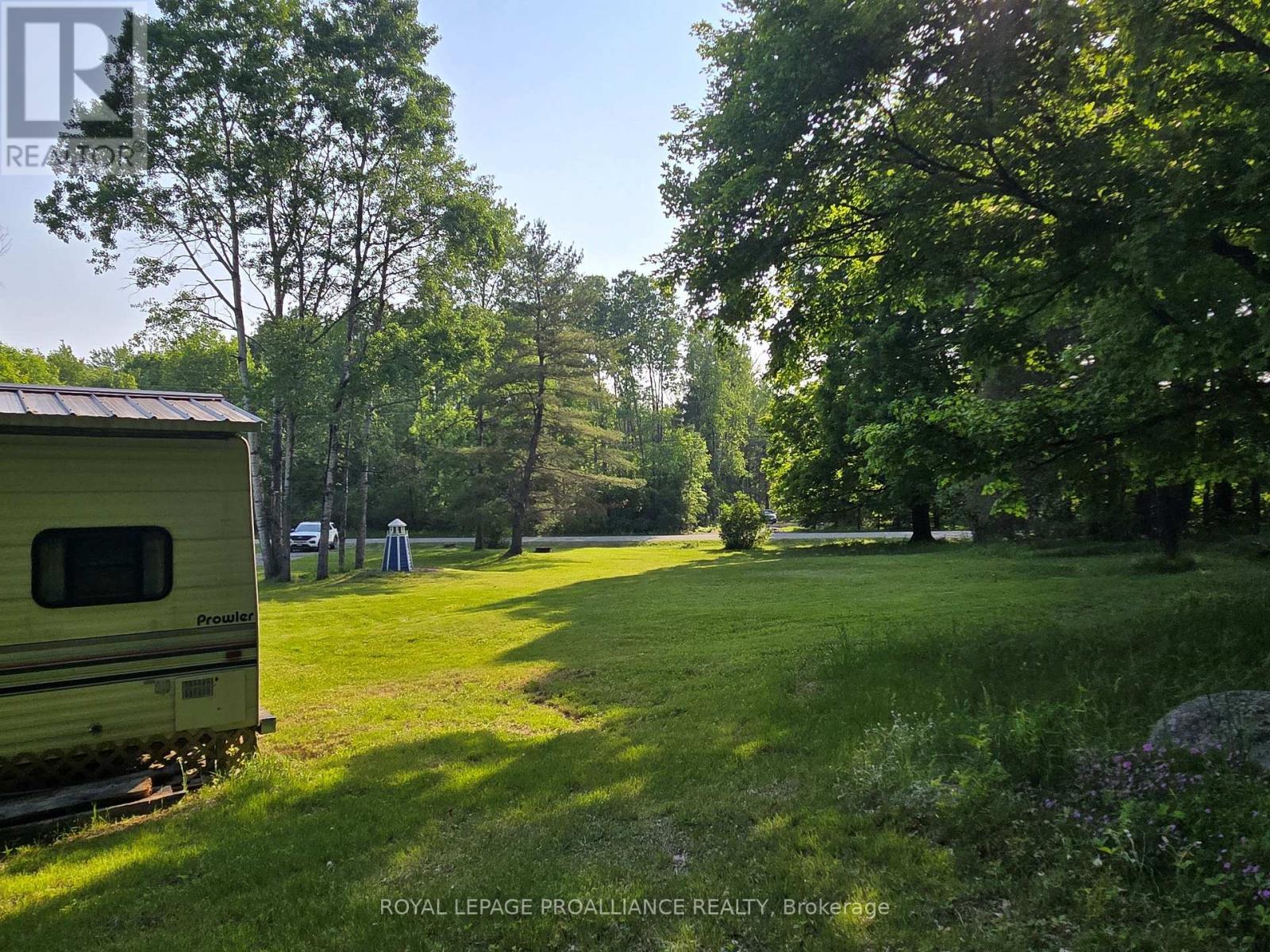 












2476 HENDERSON ROAD

,
Central Frontenac (Frontenac Centre),







Ontario
K0H1B0

