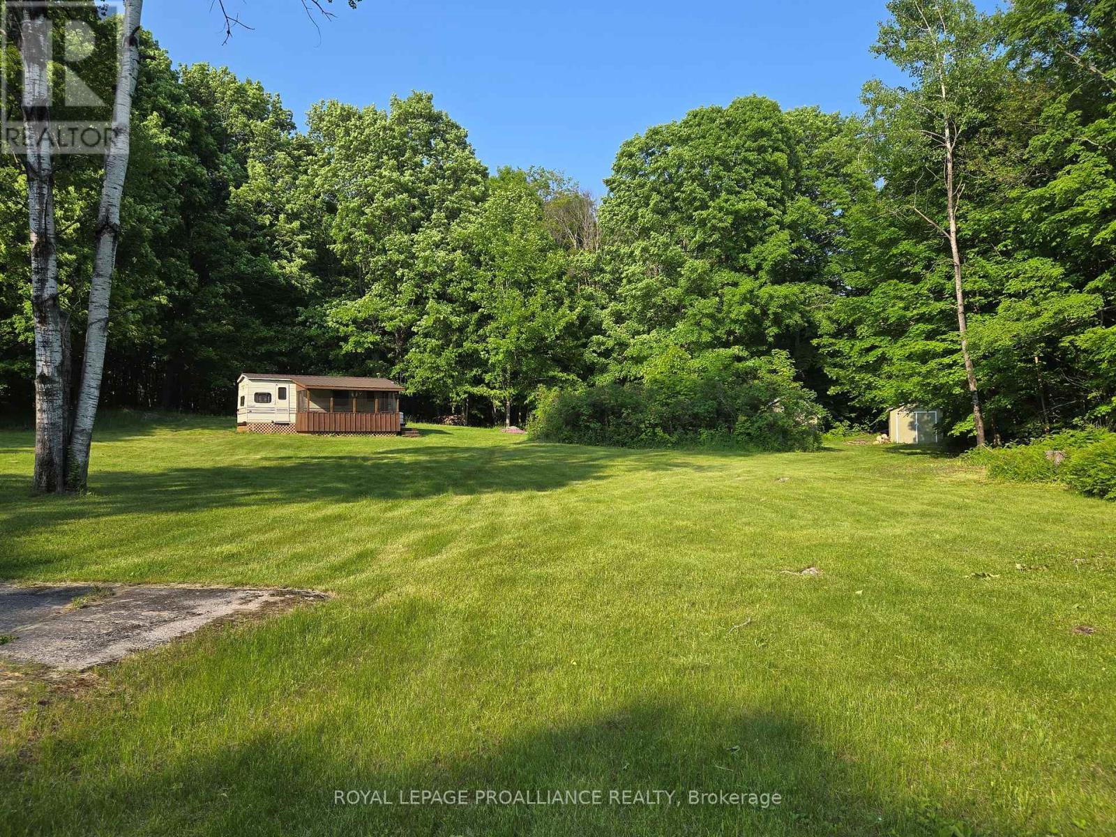 












2476 HENDERSON ROAD

,
Central Frontenac (Frontenac Centre),







Ontario
K0H1B0

