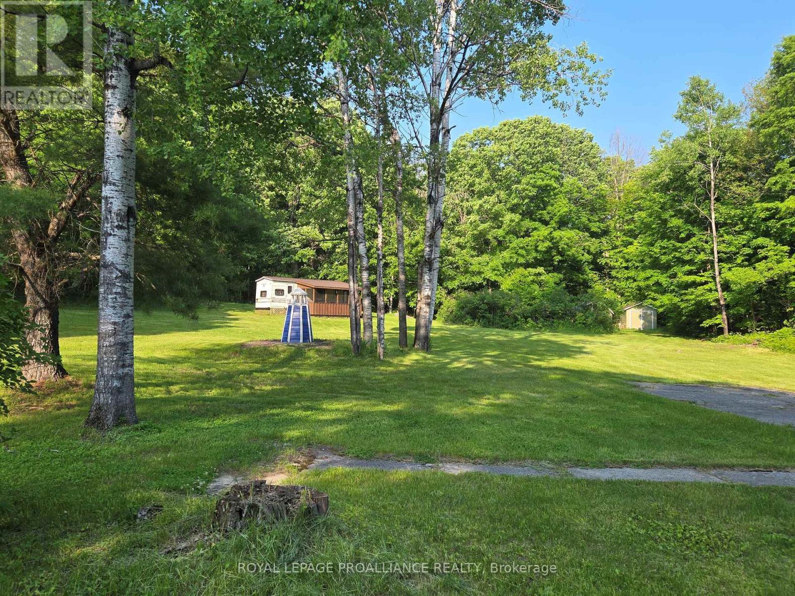 












2476 HENDERSON ROAD

,
Central Frontenac (Frontenac Centre),







Ontario
K0H1B0

