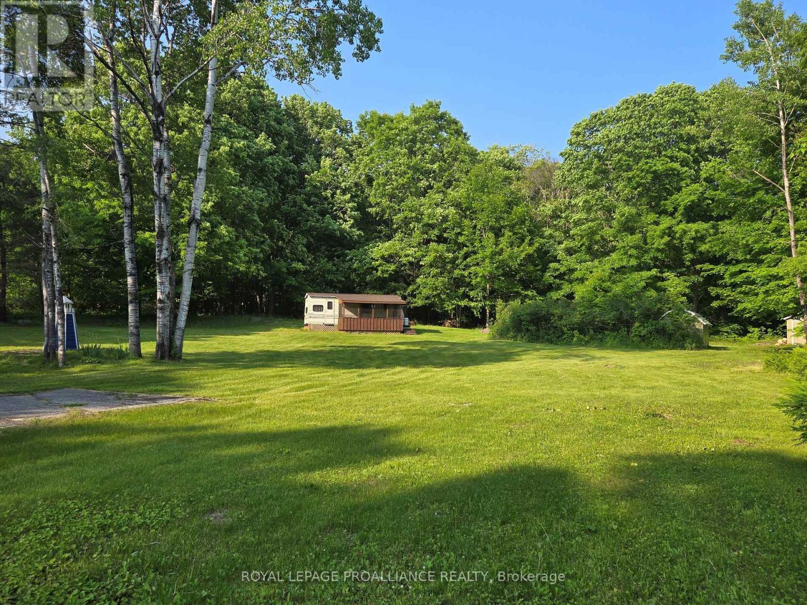 












2476 HENDERSON ROAD

,
Central Frontenac (Frontenac Centre),







Ontario
K0H1B0

