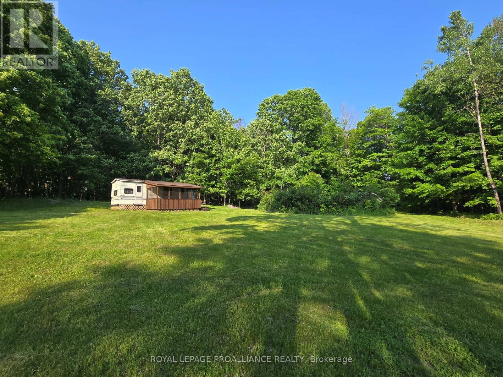 












2476 HENDERSON ROAD

,
Central Frontenac (Frontenac Centre),







Ontario
K0H1B0

