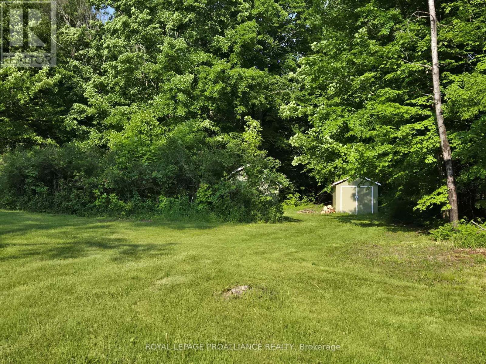 












2476 HENDERSON ROAD

,
Central Frontenac (Frontenac Centre),







Ontario
K0H1B0

