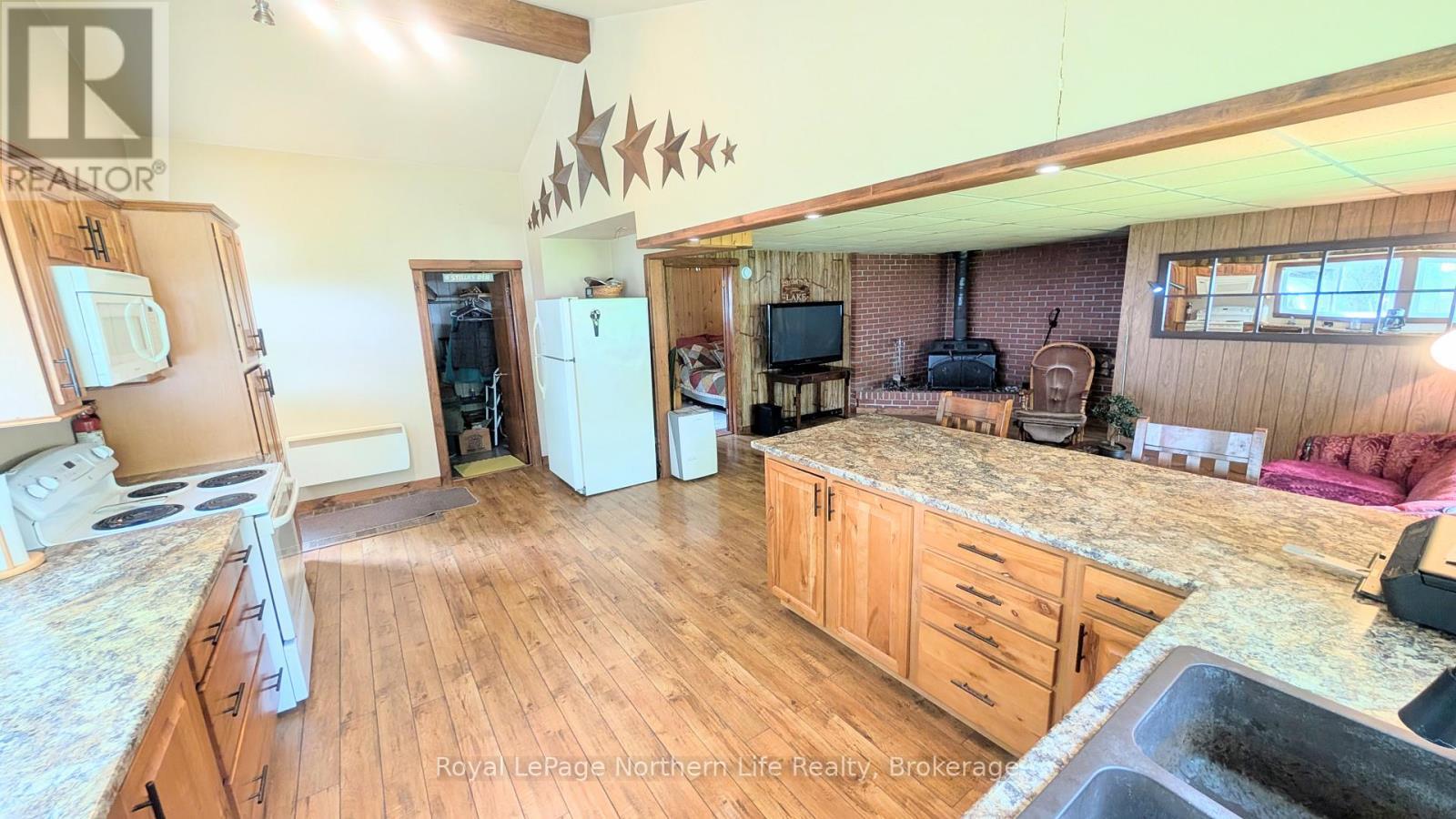 












16 COMEAU ROAD

,
West Nipissing (Verner),




Ontario
P0H1R0

