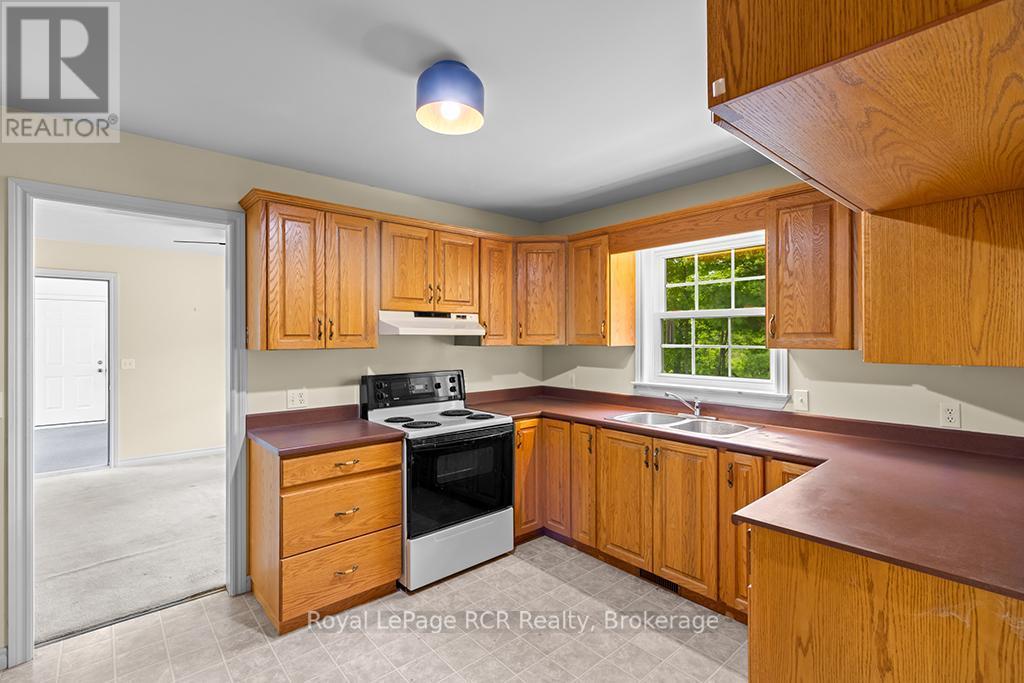 












796172 EAST BACK LINE

,
Chatsworth,




Ontario
N0H1C0

