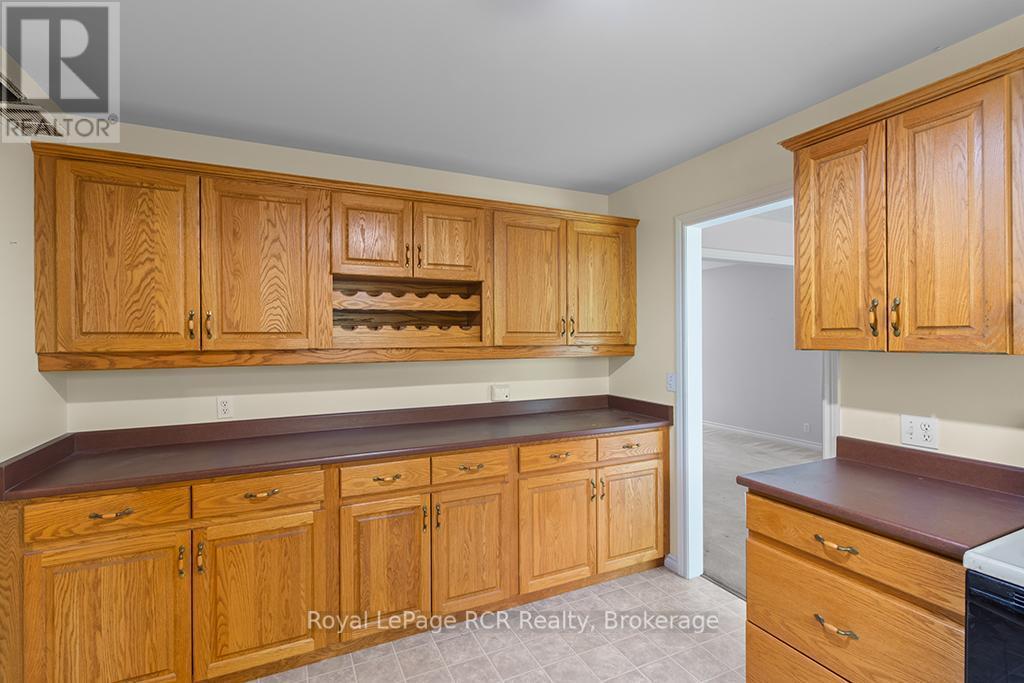 












796172 EAST BACK LINE

,
Chatsworth,




Ontario
N0H1C0

