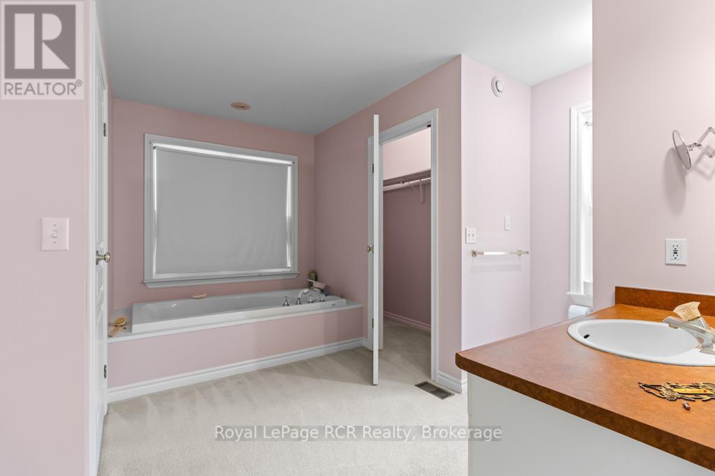 












796172 EAST BACK LINE

,
Chatsworth,




Ontario
N0H1C0

