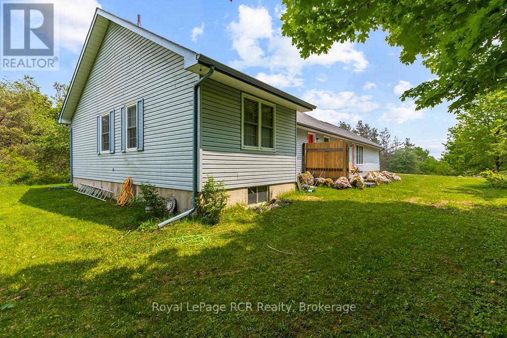 












796172 EAST BACK LINE

,
Chatsworth,




Ontario
N0H1C0

