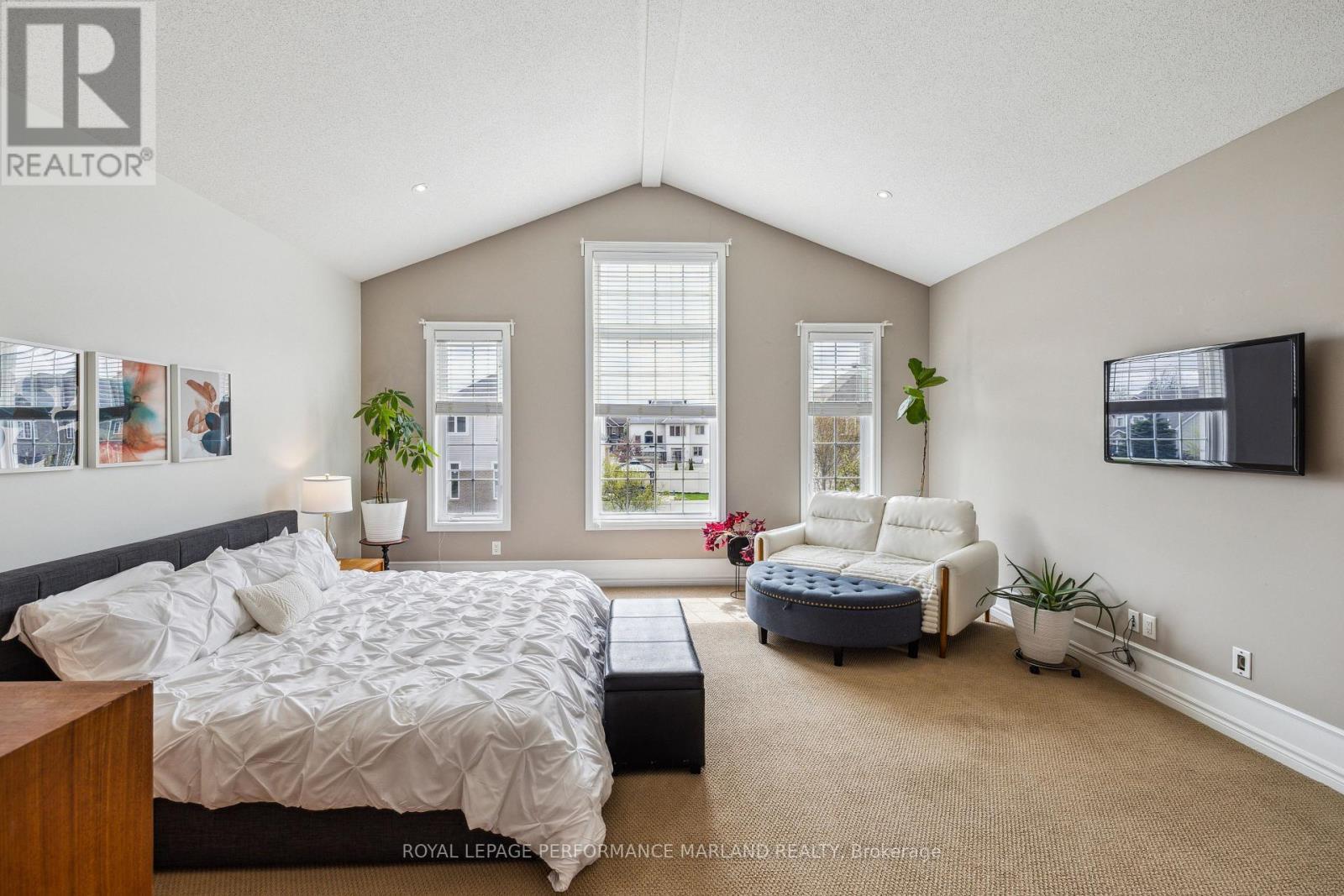 












120 AUGUST LILY CRESCENT

,
Ottawa,




Ontario
K1V2A6

